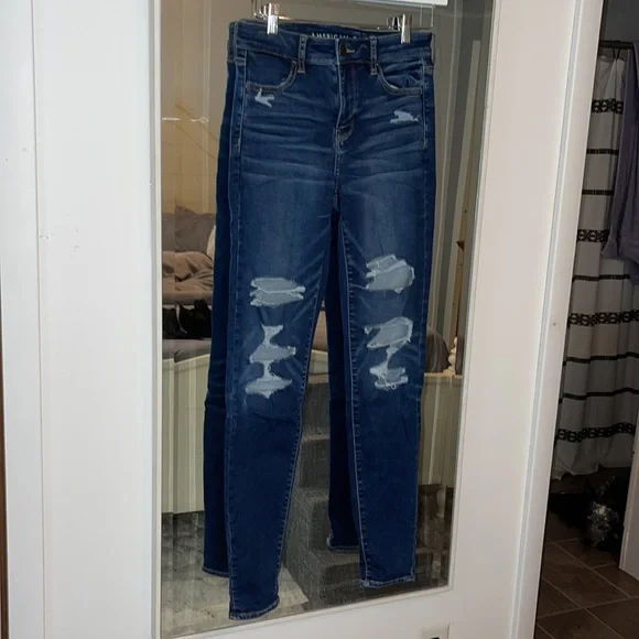 American Eagle Distressed Hi-Rise Jeggings - Picture 2 of 6